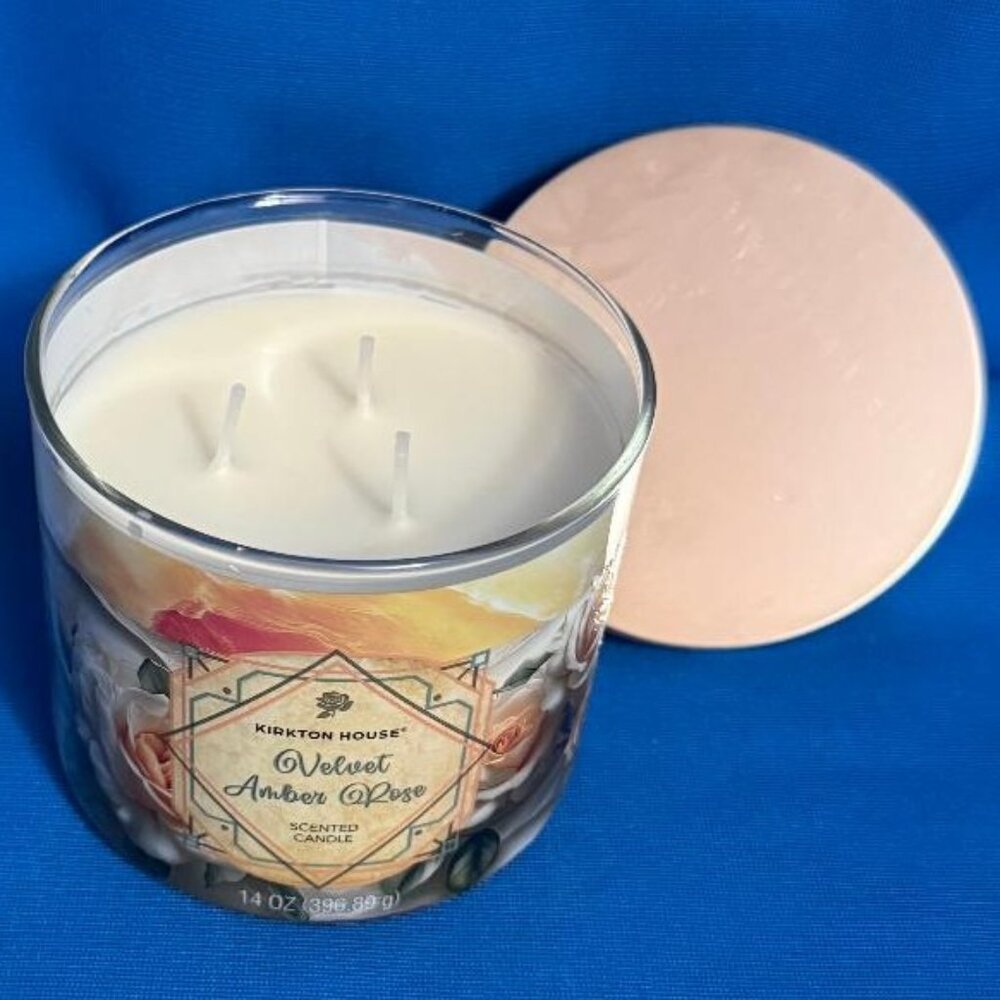 BRAND NEW ~ VELVET AMBER ROSE SCENTED CANDLE ~ 3 WICK ~ 14 OZ ~ SMELLS AMAZING!! - Picture 6 of 7